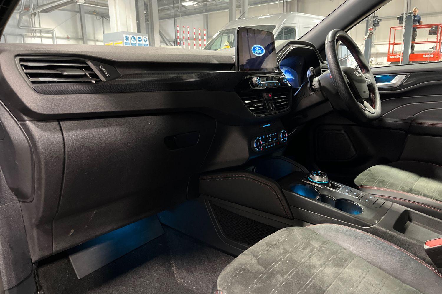 Ford KUGA Photo 17