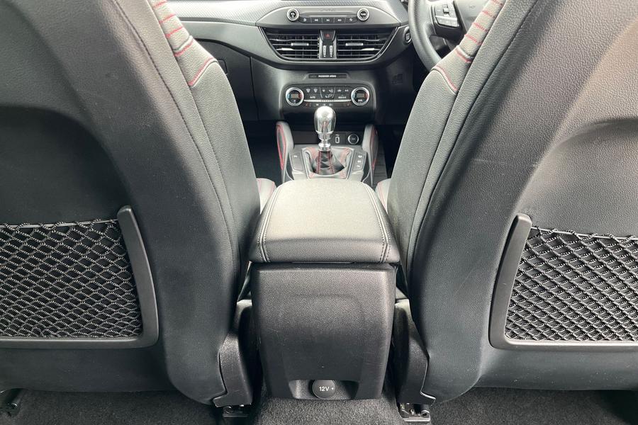 Ford Focus Photo autoimg-718d6f643c57546d98bc0c7504d3f22416eab79f.jpg