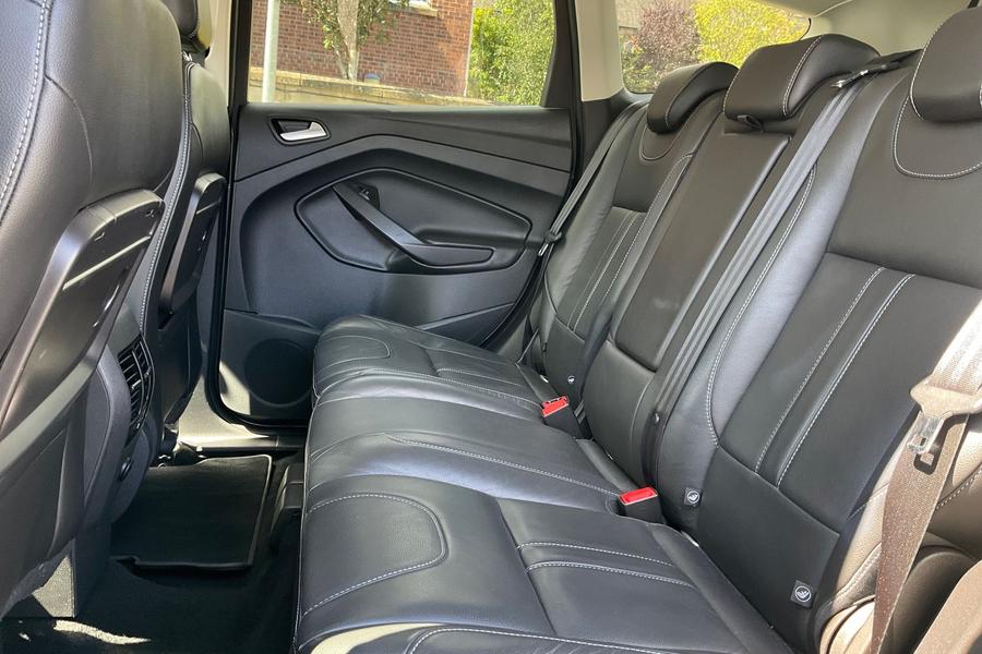 Ford KUGA Photo autoimg-718ddc0e247d4b47d8c5c6829b7389b71b968f8b.jpg