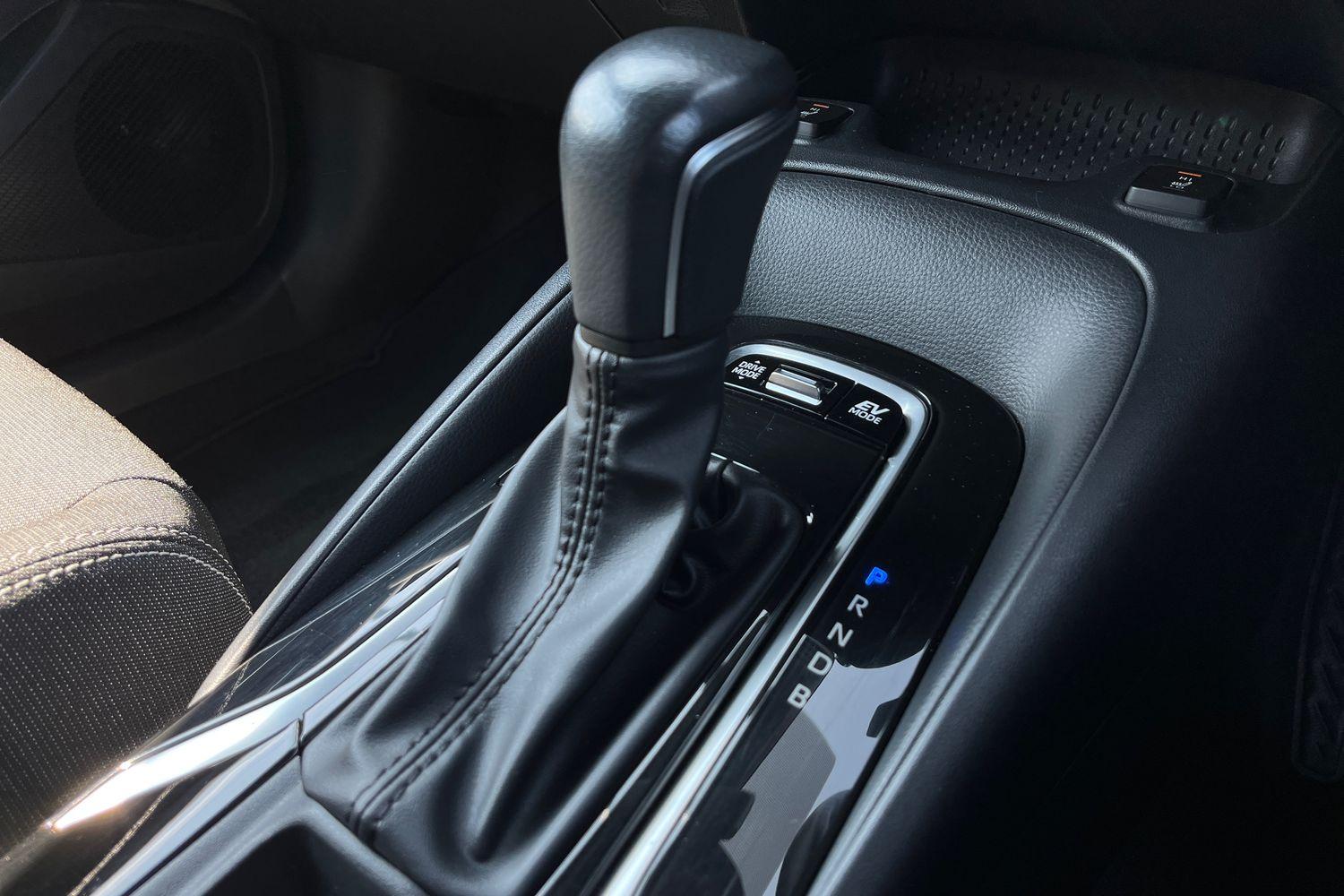 Suzuki Swace Photo 31