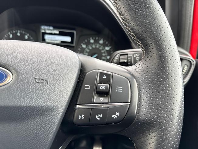 FORD Fiesta Photo 17