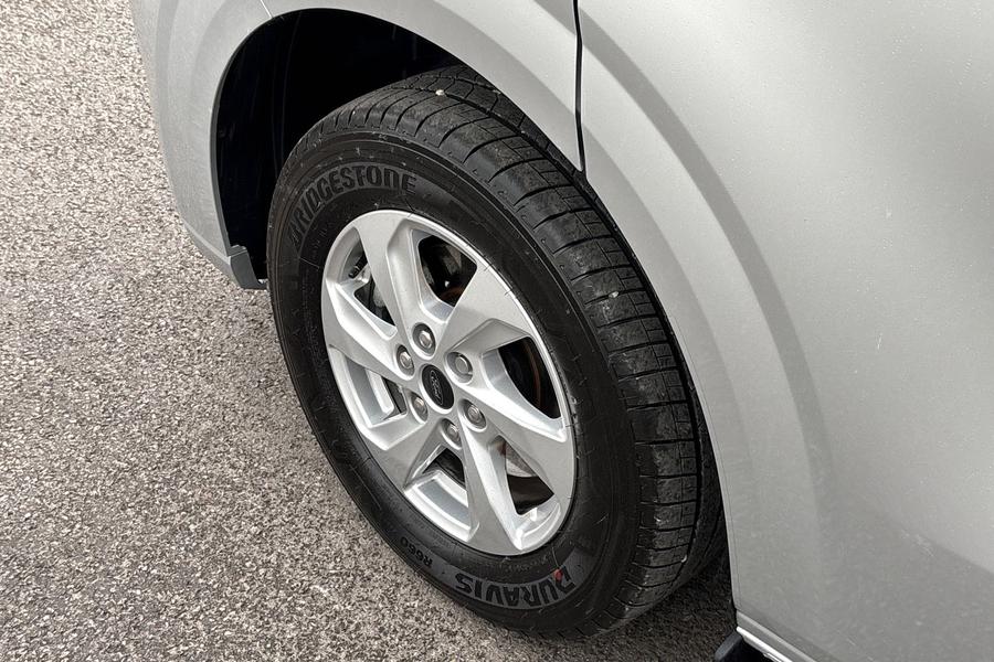 Ford TRANSIT CUSTOM Photo autoimg-7194230d6520f2a892f439c87721b4ae15705ab4.jpg