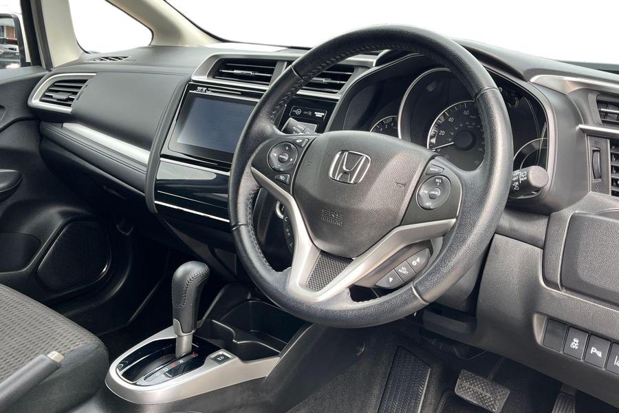 Honda JAZZ Photo autoimg-719d67f1bdab0b485ef9255443b46a0e13b7b9e6.jpg