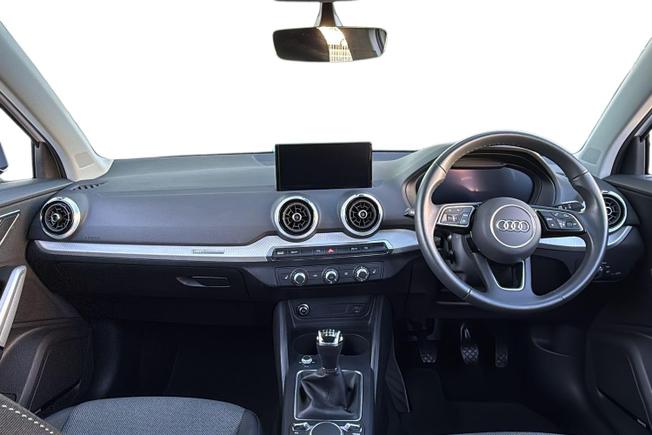 AUDI Q2 Photo 11