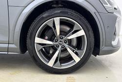 AUDI E-Tron S Photo 5