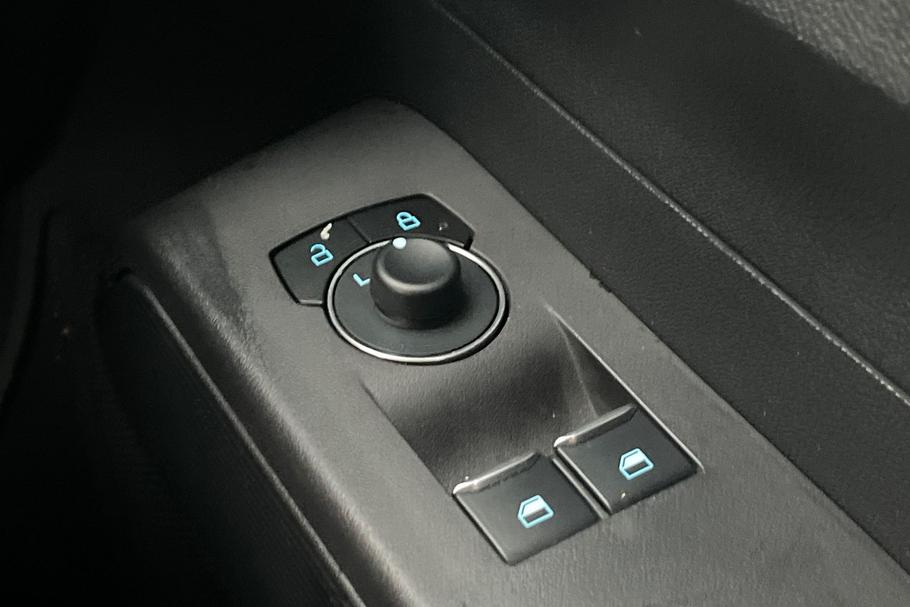 Used Ford TRANSIT COURIER LO25TZX 35