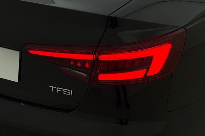 AUDI A4 Photo 19