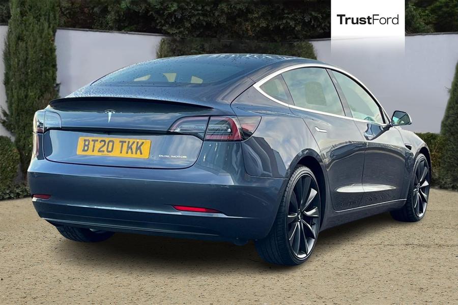 TESLA MODEL 3 Photo autoimg-71a503af7b1f2821713e3873bf9e205ac7d3a533.jpg
