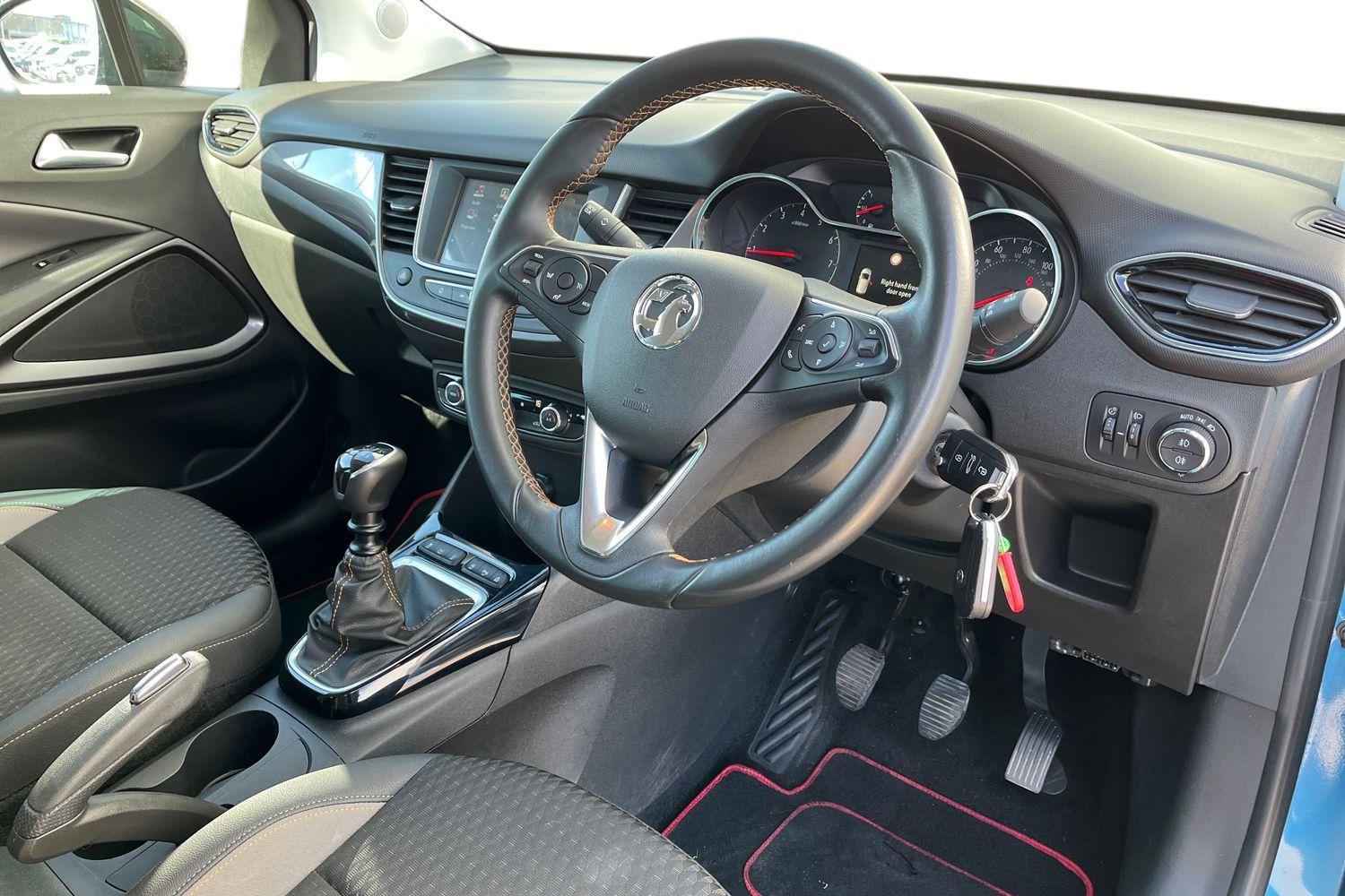 Vauxhall CROSSLAND X Photo 8