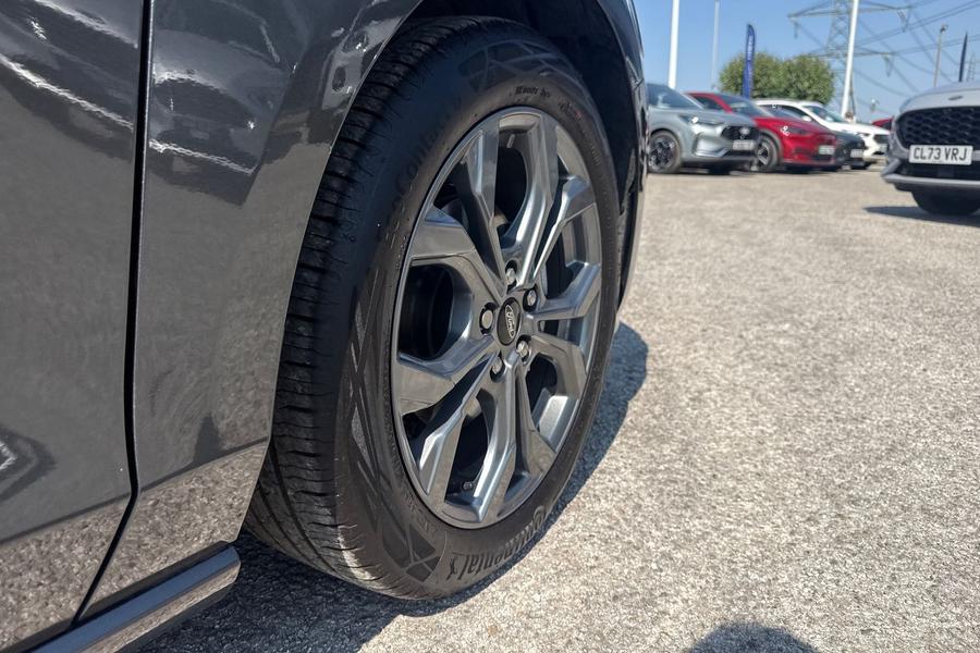 Ford FOCUS Photo autoimg-71a62e369aaa0c3a6e6a98b11274d2458ba3b86e.jpg