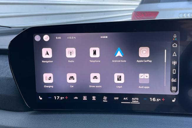 AUDI Q4 e-tron Photo 24