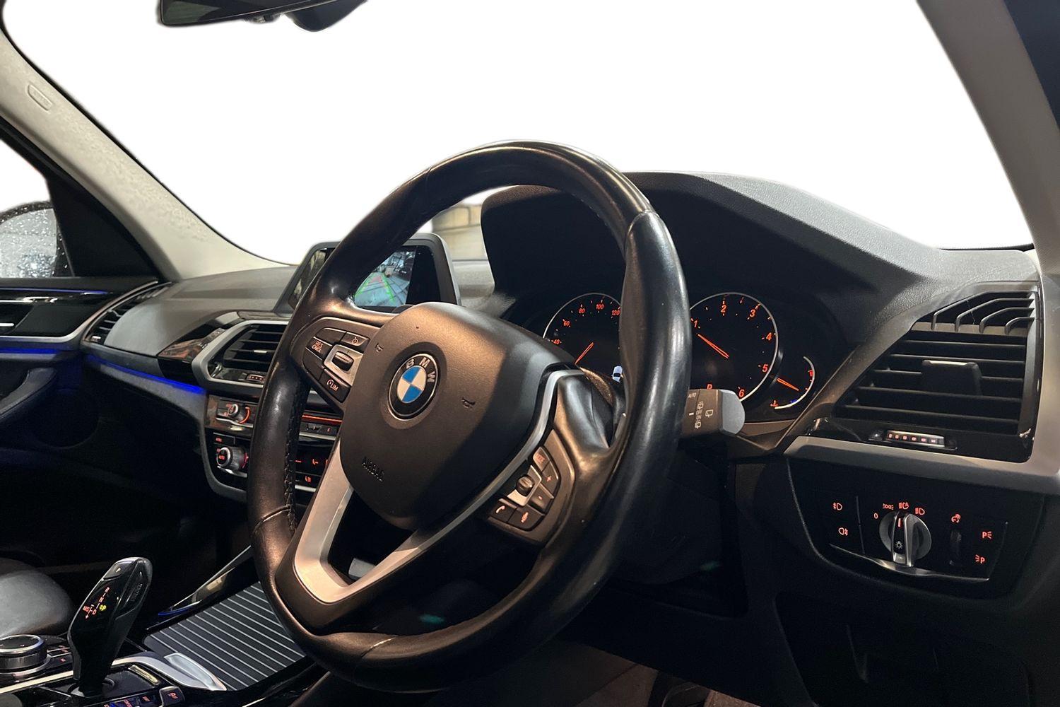 BMW X3 Photo 8