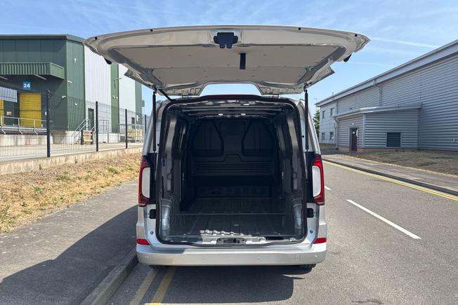 VOLKSWAGEN E-Transporter Photo 12