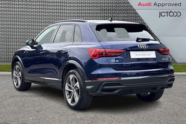 AUDI Q3 Photo 3