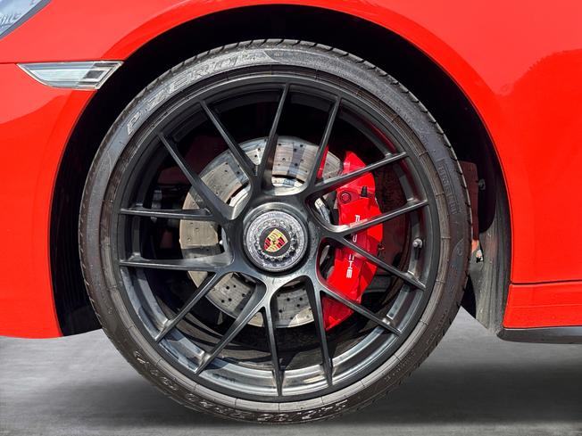 PORSCHE 911 Photo 17