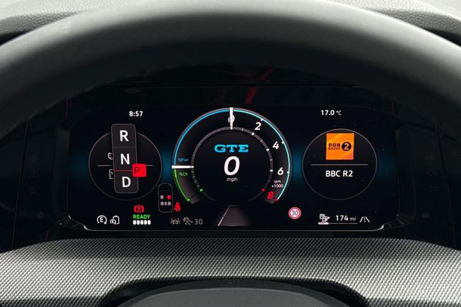 VOLKSWAGEN Golf Photo 15