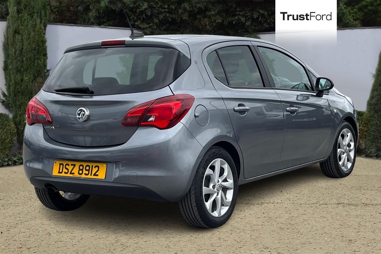 Vauxhall CORSA Photo 3