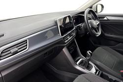 VOLKSWAGEN T-Roc Photo 2