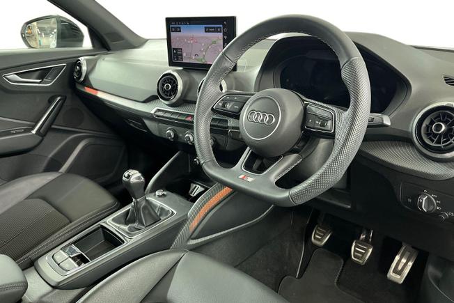 AUDI Q2 Photo 6