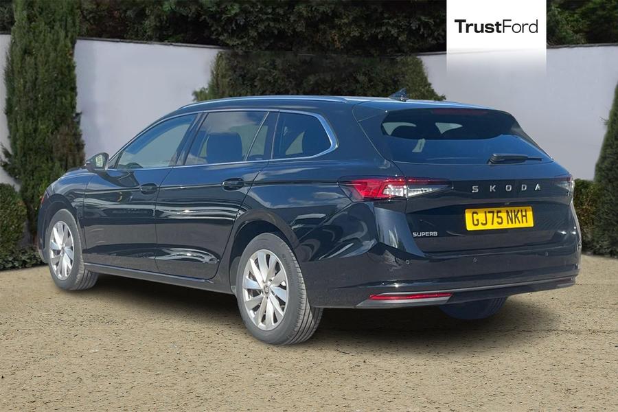 Skoda SUPERB Photo autoimg-71b87d3ee817425b8d78eae8900a8b2c89b48f56.jpg