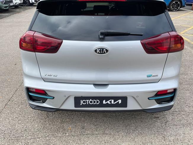Kia Niro Photo 25