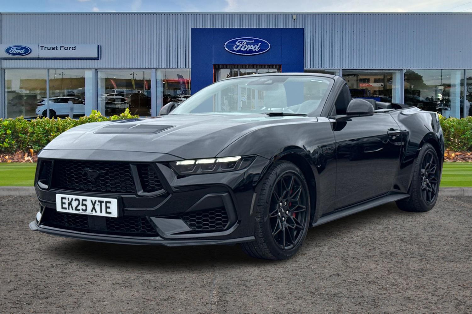 Ford MUSTANG Photo 4