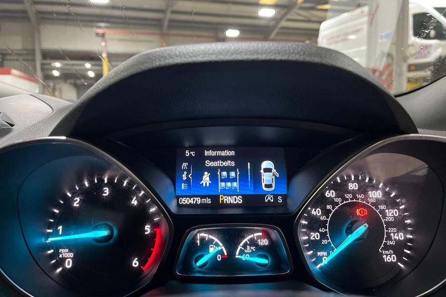 Ford KUGA Photo autoimg-71be8a4b3a7ea055834defb3f9e46af964a58b49.jpg