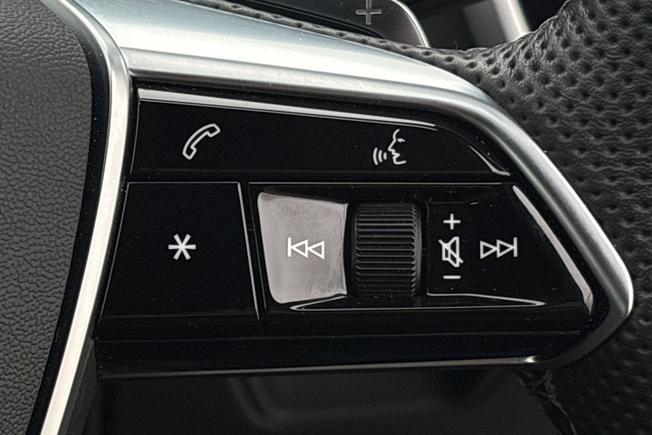 AUDI A6 Photo 18