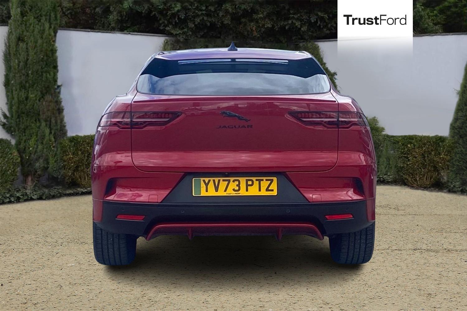 Jaguar I-PACE Photo 6