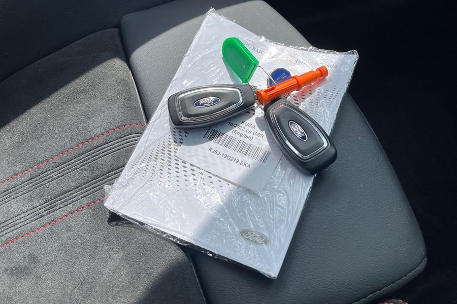 Ford Kuga Photo autoimg-71bf1a03c3e4aefa4e8a3d70bea153d90b69a1d9.jpg