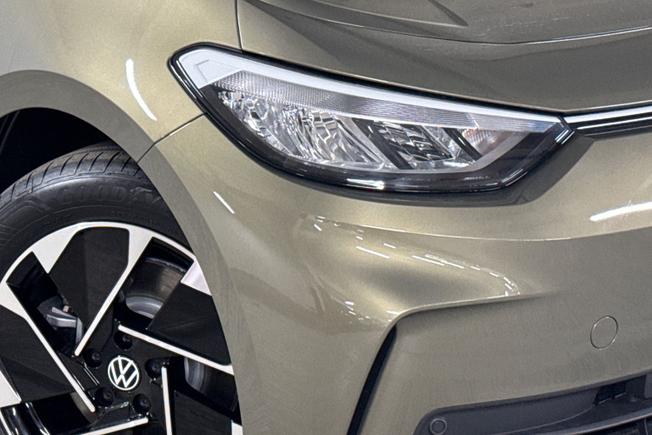 VOLKSWAGEN ID.3 Photo 19