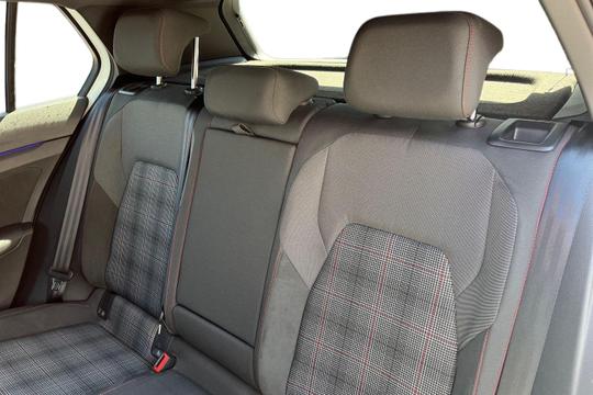 Volkswagen Golf Photo autoimg-71c0564a212527c006cc02669ed46ec52abd6888.jpg