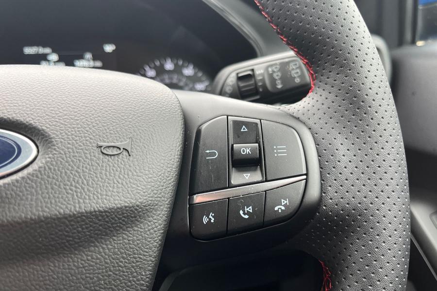 Ford FOCUS Photo autoimg-71c0ddcbc8e39e095f08584d80c77b6459037ccb.jpg