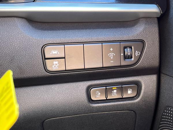 Kia Niro Photo autoimg-71c3e0a8680108d63b89bbf3051a44e7a10fd5d3.jpg