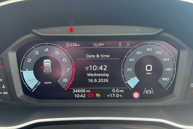 AUDI Q3 Photo 15