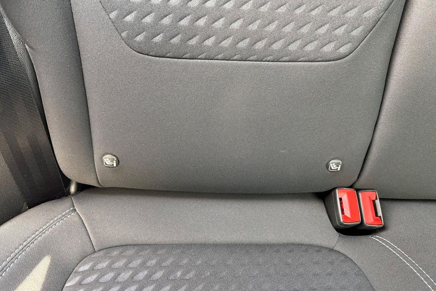 Ford FIESTA Photo autoimg-71c4f90c08770281e9a70652eb6f9fef52f6e4fb.jpg