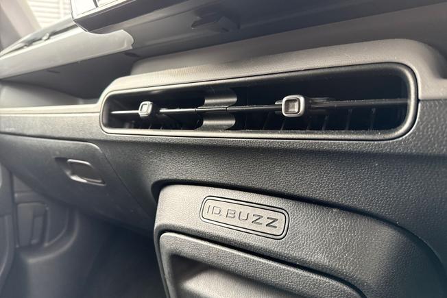VOLKSWAGEN Id. Buzz Photo 39