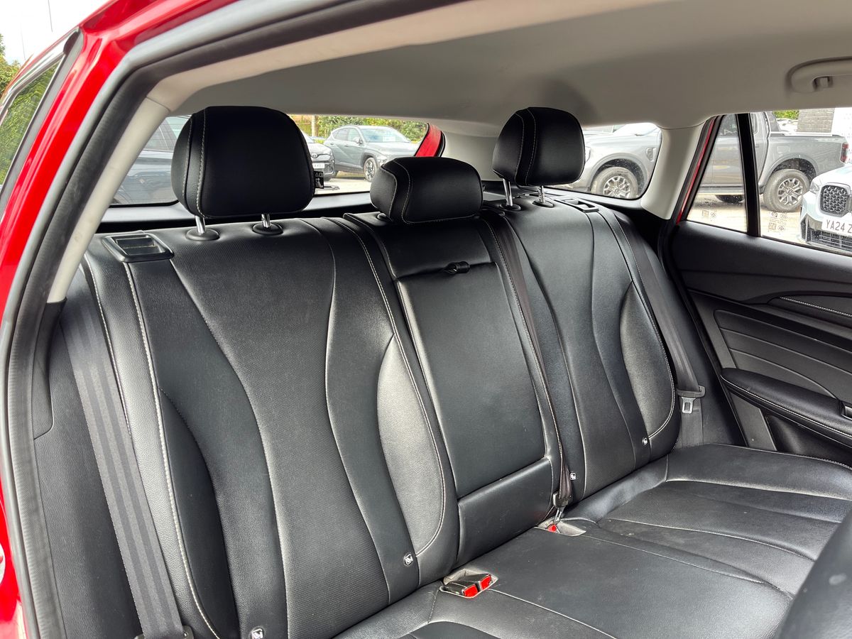 MG MG5 Photo 27