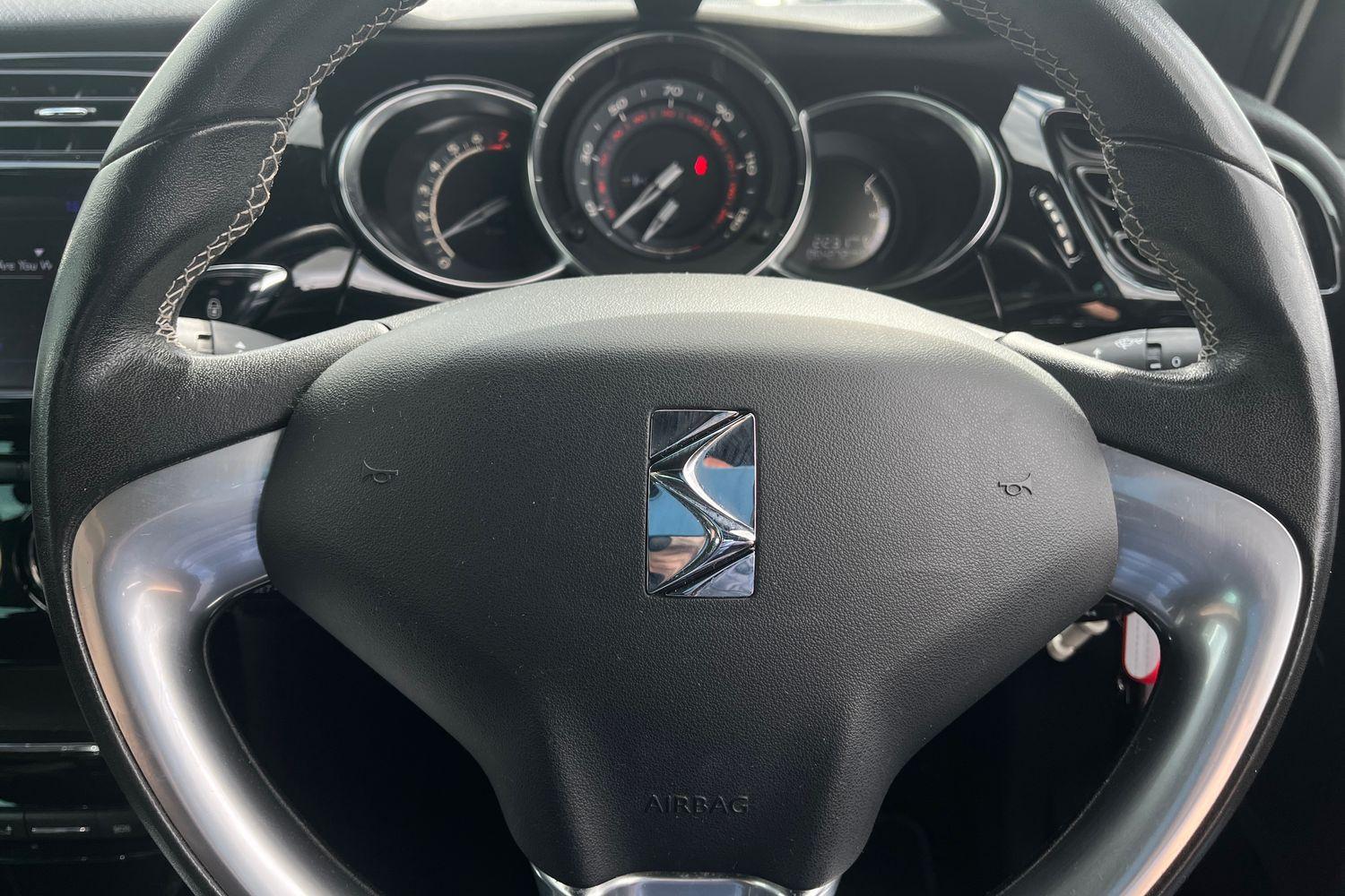 DS Automobiles DS 3 Photo 11