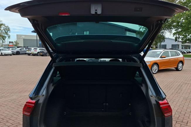 VOLKSWAGEN Tiguan Photo 12