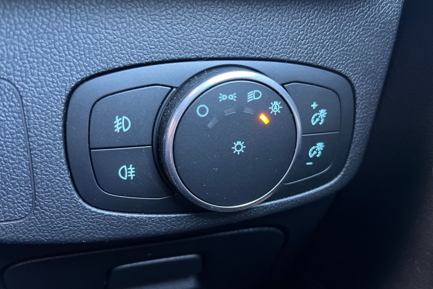 Ford Focus Photo 32