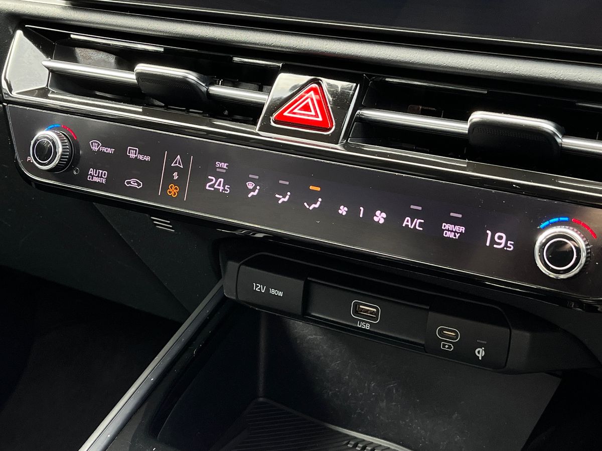 Kia Niro Photo 12