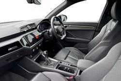 AUDI Q3 Photo 2