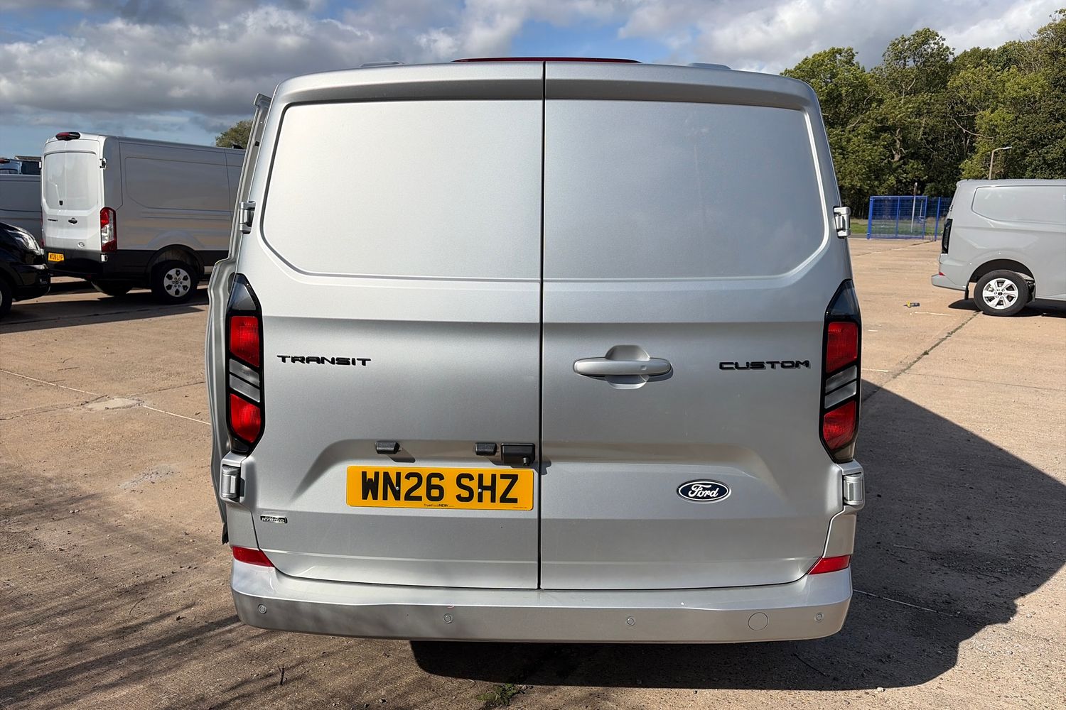 Ford TRANSIT CUSTOM Photo 12