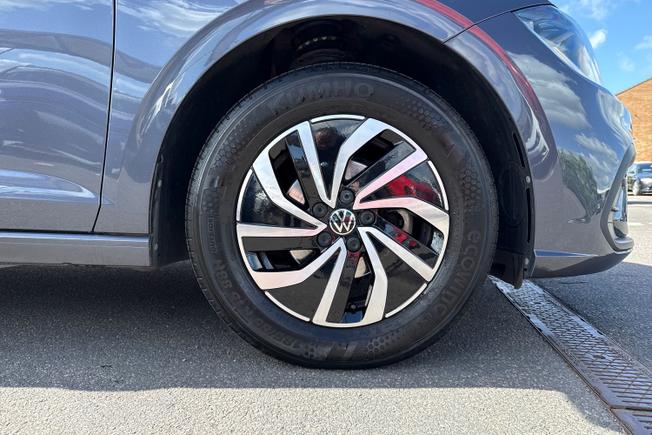 VOLKSWAGEN Polo Photo 5