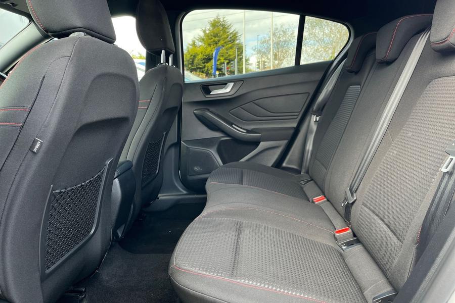 Ford Focus Photo autoimg-71d571d6f8fdbf5cf5d19e8c76b61adfe28d048a.jpg