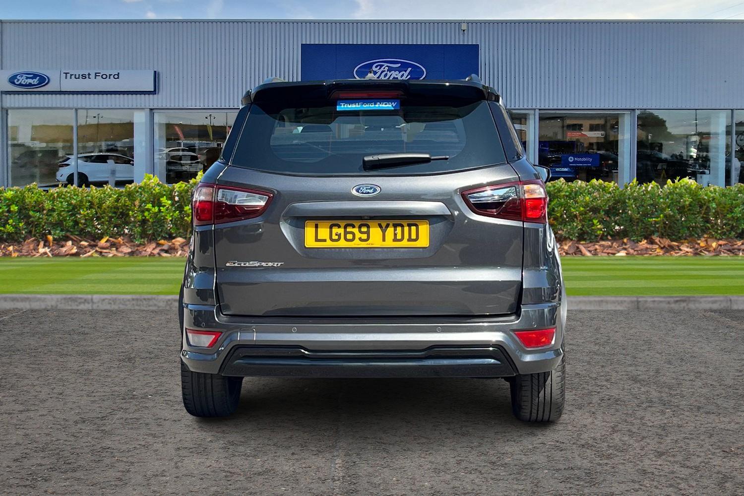 FORD ECOSPORT Photo 6