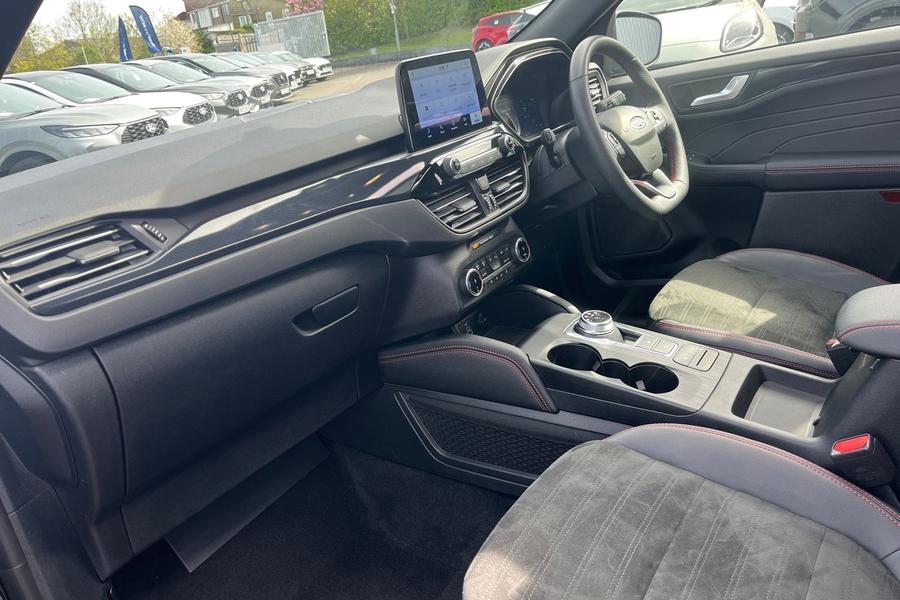 Ford Kuga Photo autoimg-71d80e8e4a0bfe2e4b8b531c27d5eca93a195c5b.jpg