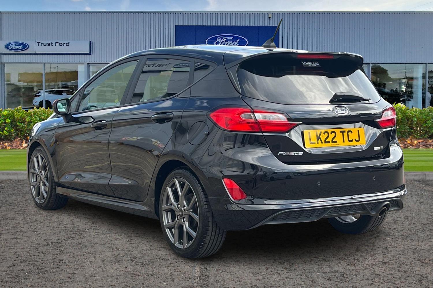 Ford Fiesta Photo 1