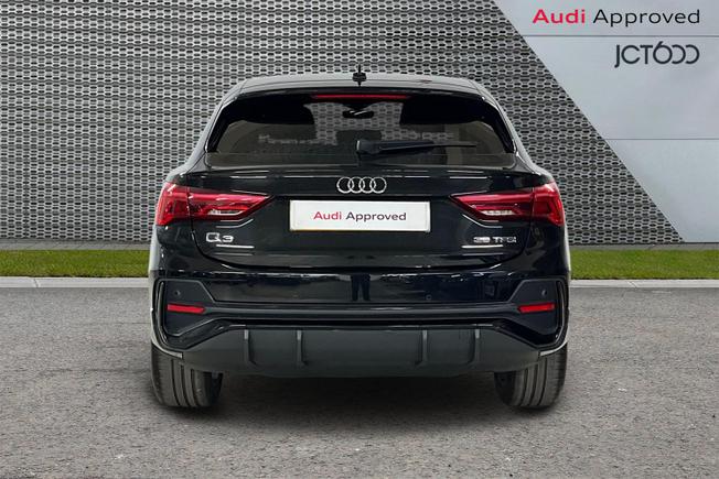 AUDI Q3 Photo 7